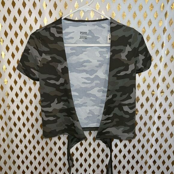 NWT PINK Victoria’s Secret Camouflage Wrap Short Sleeve V Neck Shirt size XS - Picture 4 of 5